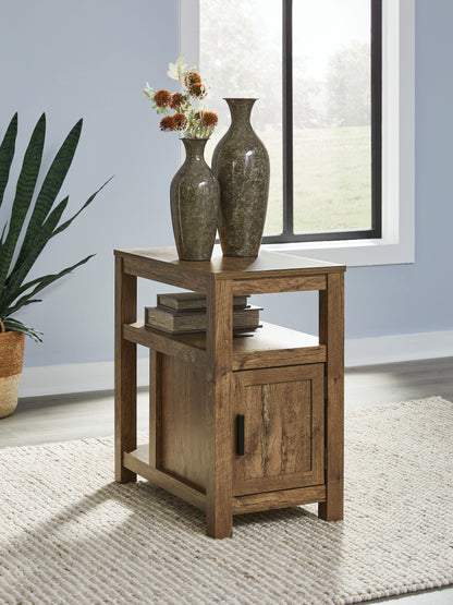 Myers Furniture Outlet - Ashley Furniture - Fendenmore Chairside End Table - Chair Side End Table / Brown - T190-117