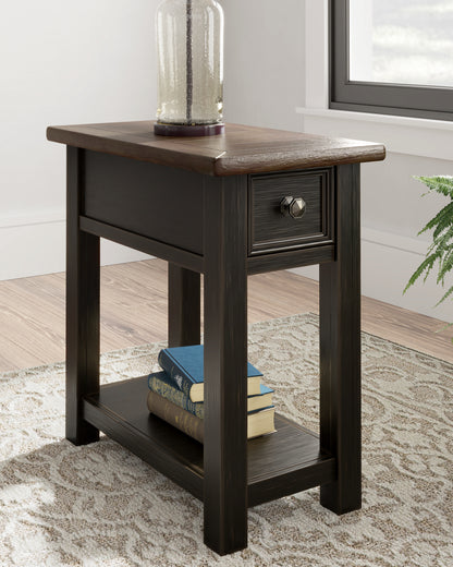 Myers Furniture Outlet - Ashley Furniture - Tyler Creek Chairside End Table - Chair Side End Table / Grayish Brown/Black - T736-107