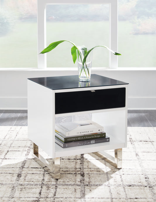 Myers Furniture Outlet - Ashley Furniture - Gardoni End Table - Rectangular End Table / White/Black - T756-3