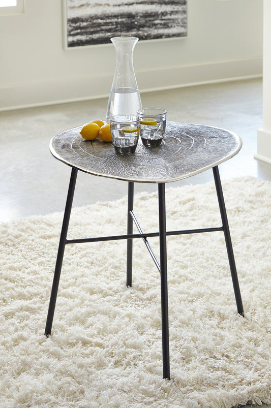 Myers Furniture Outlet - Ashley Furniture - Laverford End Table - Round End Table / Chrome/Black - T836-6